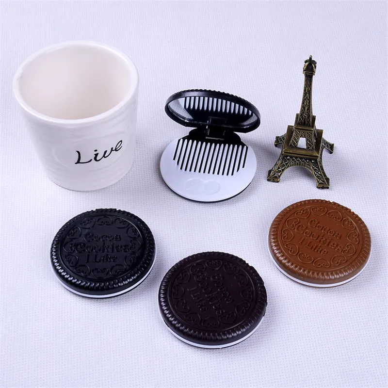 1 pc makeup Pocket Mini mirror Chocolate Cookie Biscuits Compact Mirror With Comb
1 pc makeup Pocket Mini mirror Chocolate Cookie Biscuits Compact Mirror With Comb