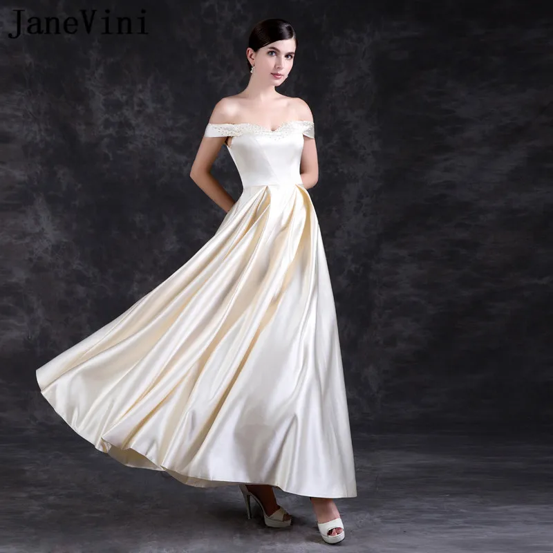 JaneVini 2018 Long Bridesmaid Dresses A Line Off The Shoulder Pearls Backless Elegant Champagne Satin Prom Gowns Floor Length
JaneVini 2018 Long Bridesmaid Dresses A Line Off The Shoulder Pearls Backless Elegant Champagne Satin Prom Gowns Floor Length