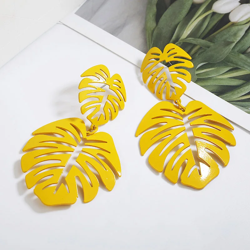 Bohemian Stud Earrings For Women Personalized Holllow Leaf Design Ear Jewelry Yellow Green Color tropical Earrings EJ406
Bohemian Stud Earrings For Women Personalized Holllow Leaf Design Ear Jewelry Yellow Green Color tropical Earrings EJ406