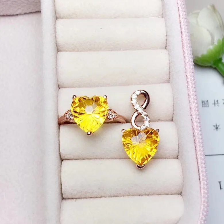 Совершенно новый дизайн, набор ювелирных изделий из натурального цитрина, красивые драгоценные камни из серебра 925 пробы для вечевечерние.
Совершенно новый дизайн, набор ювелирных изделий из натурального цитрина, красивые драгоценные камни из серебра 925 пробы для вечевечерние.