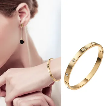 New Arrival Promotion Stainless Steel Women Gold color Shackle Bangle Lady Arm Bracelet Love Bangles bracelet for women
New Arrival Promotion Stainless Steel Women Gold color Shackle Bangle Lady Arm Bracelet Love Bangles bracelet for women