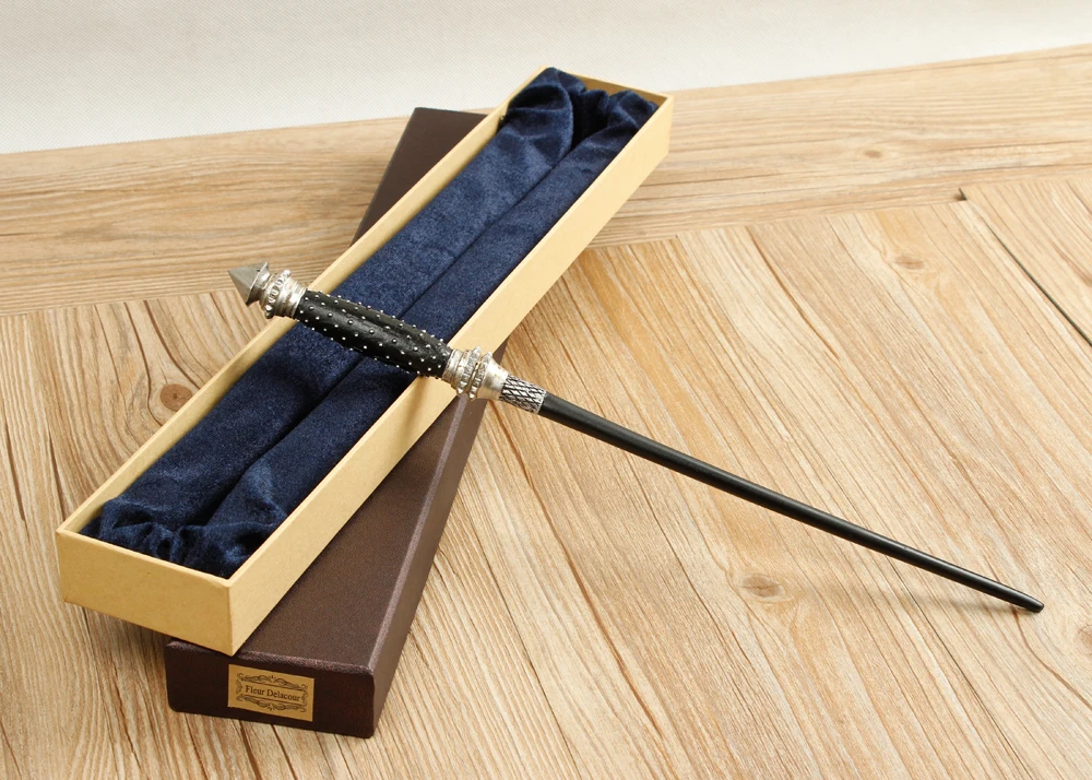 High Quality Metal Core Deluxe COS Harry Potter Narcissa Malfoy Magic Wand Of Magical Wands With Gift Box Packing
High Quality Metal Core Deluxe COS Harry Potter Narcissa Malfoy Magic Wand Of Magical Wands With Gift Box Packing