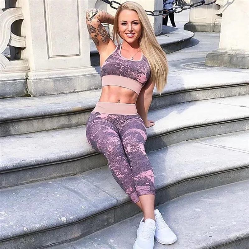 Printed Yoga Fitness Suits Women's Yoga Sets Bra+Tight trousers Female Sports Clothing Sportswear Woman Gym Running Clothes
Printed Yoga Fitness Suits Women's Yoga Sets Bra+Tight trousers Female Sports Clothing Sportswear Woman Gym Running Clothes