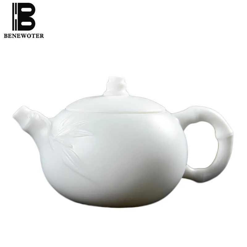 140 ml Boutique Small Teapot Handmade White Porcelain Teaware Ceramic Kung Fu Tea Set with Filter Kettle Home Decor Accessories
140 ml Boutique Small Teapot Handmade White Porcelain Teaware Ceramic Kung Fu Tea Set with Filter Kettle Home Decor Accessories