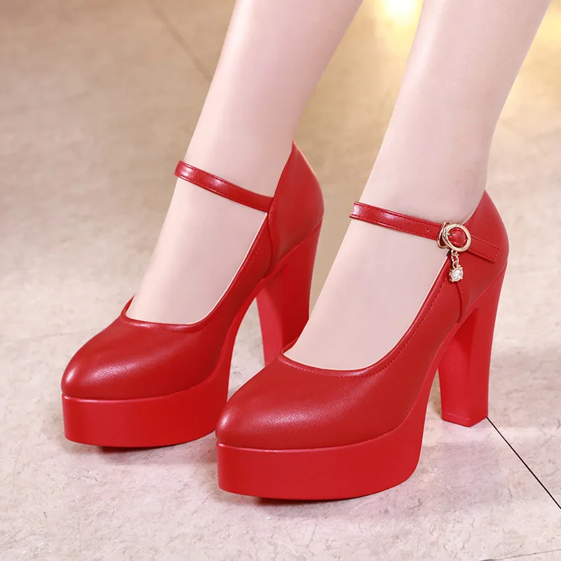 New Fashion White Block Heels Pumps Red Split Leather Shoes Women Wedding Shoes Bride Platform Shoes High Heels Pumps Large Size
New Fashion White Block Heels Pumps Red Split Leather Shoes Women Wedding Shoes Bride Platform Shoes High Heels Pumps Large Size