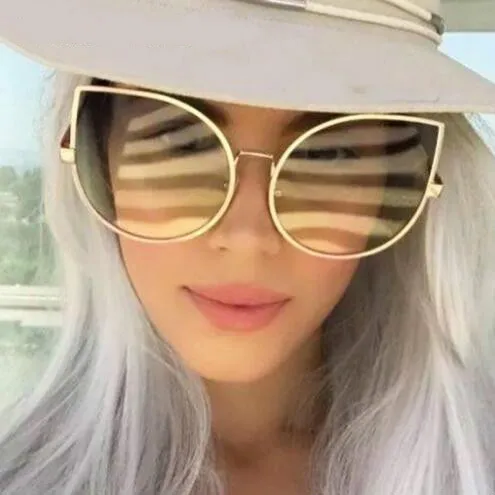 New cat eye sunglasses female trend sunglasses European and American fashion personality marine film sunglasses 
New cat eye sunglasses female trend sunglasses European and American fashion personality marine film sunglasses