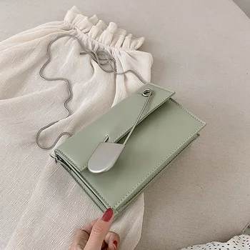 Solid Color Female Chain Crossbody Bag Portable Women Small Square Bag Fashion Simple Style Shoulder Messenger Bags 2019
Solid Color Female Chain Crossbody Bag Portable Women Small Square Bag Fashion Simple Style Shoulder Messenger Bags 2019