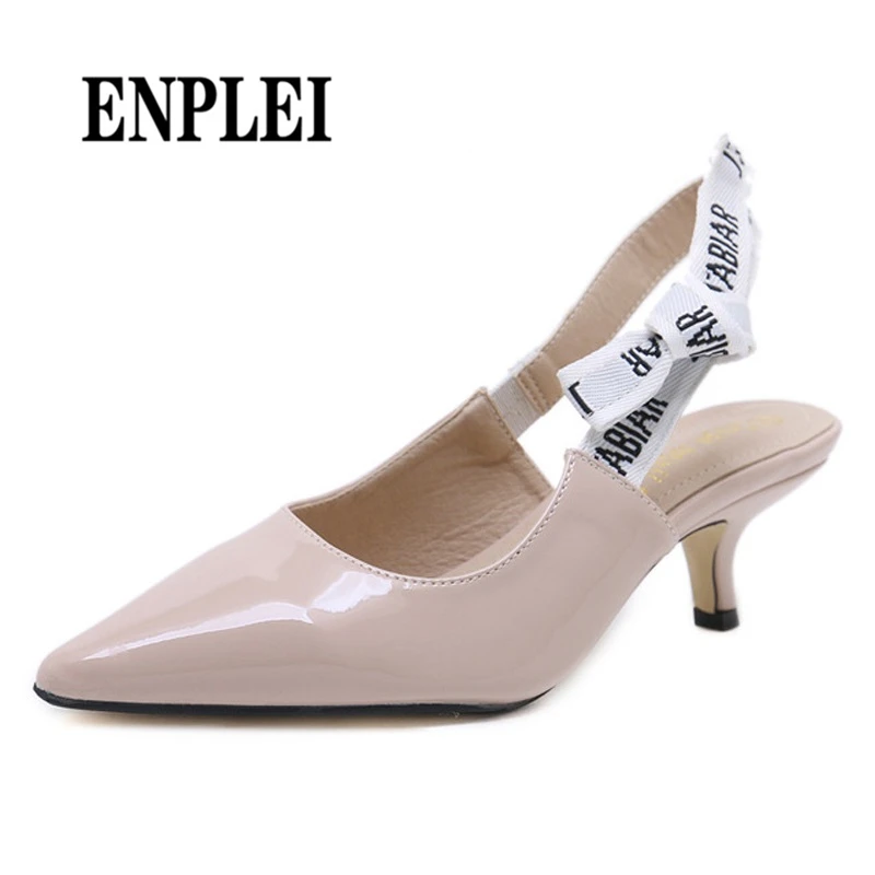 ENPLEI patent leather cut out thin heel sandals woman back strap bow knot beach sandals pointed toe sexy roman gladiator sandals
ENPLEI patent leather cut out thin heel sandals woman back strap bow knot beach sandals pointed toe sexy roman gladiator sandals