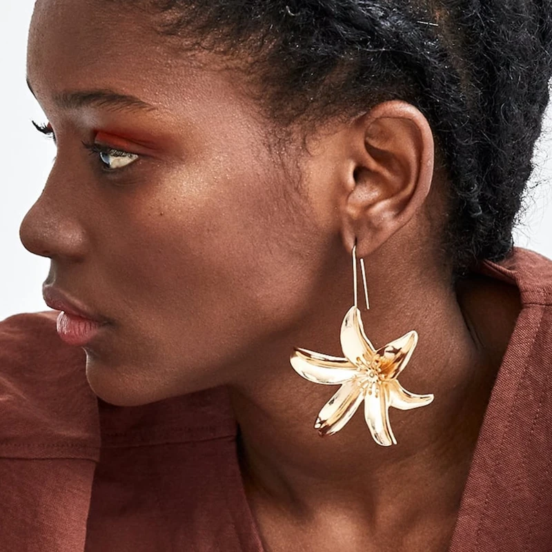 JURAN 2019 Women Brand Metal Flower Statement Drop Earrings For Women Wedding ZA Vintage Gold Color Big Earrings Brincos
JURAN 2019 Women Brand Metal Flower Statement Drop Earrings For Women Wedding ZA Vintage Gold Color Big Earrings Brincos