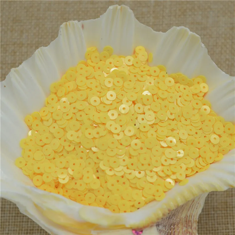 New!!! 30g(6000pcs) Solid Yellow Color Flat Round Loose Sequins for Crafts Paillettes Sewing Wedding Crafts PVC DIY Materials
New!!! 30g(6000pcs) Solid Yellow Color Flat Round Loose Sequins for Crafts Paillettes Sewing Wedding Crafts PVC DIY Materials