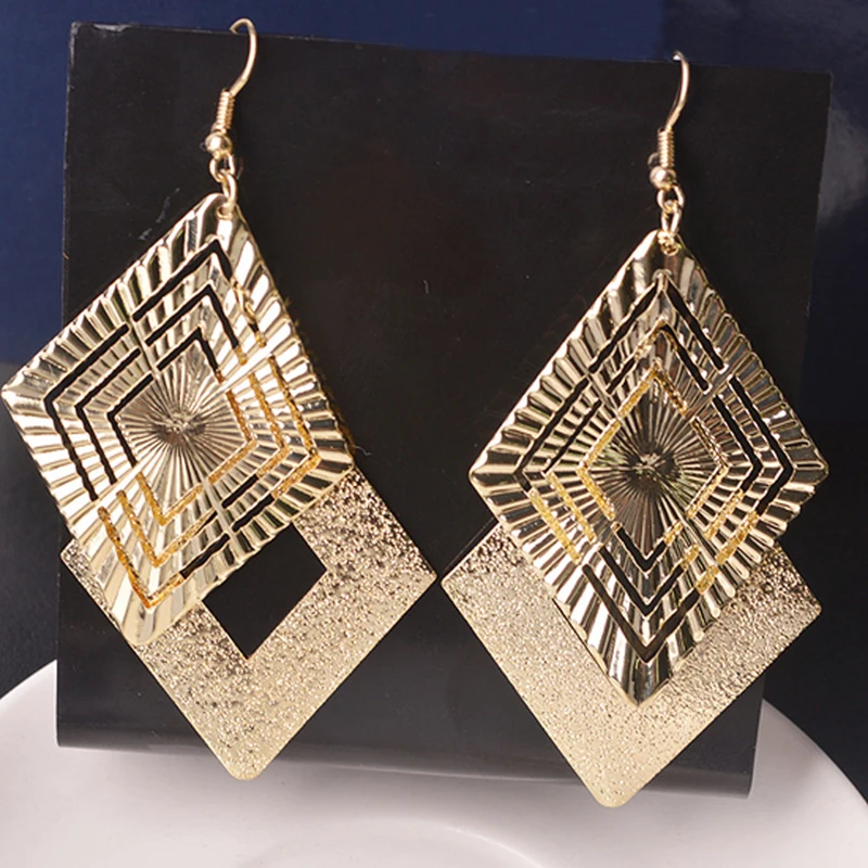 LNRRABC Women Dangle Earrings Elegant Gold /Silver Color Drop Long For Women Fashion Jewelry boucle d'oreille femme pendante
LNRRABC Women Dangle Earrings Elegant Gold /Silver Color Drop Long For Women Fashion Jewelry boucle d'oreille femme pendante