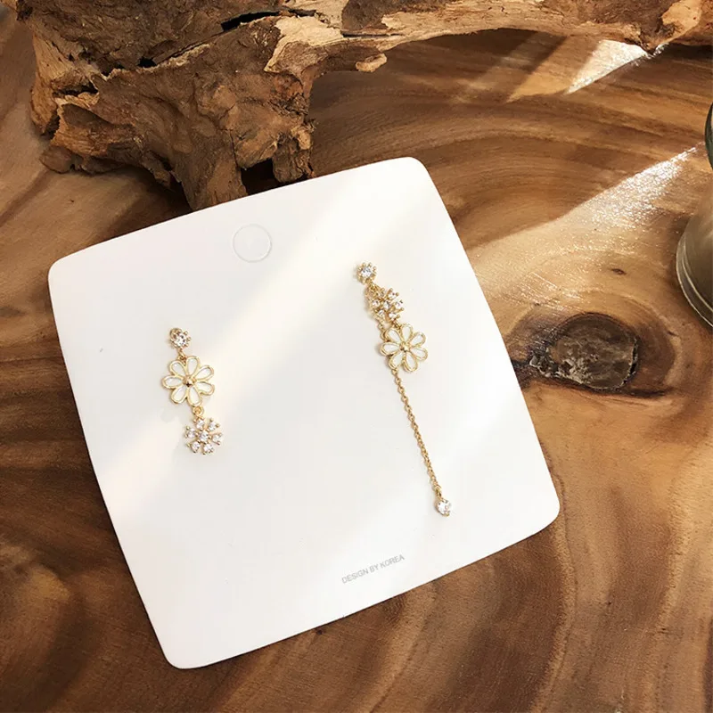 Korean Earrings Asymmetric Ear Rings Flower Geometry Drop Glaze Copper Alloy Fashion Women's Earrings 2019 Irregular Crystal
Korean Earrings Asymmetric Ear Rings Flower Geometry Drop Glaze Copper Alloy Fashion Women's Earrings 2019 Irregular Crystal
