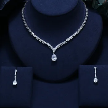 CLEAR BEST QUALITY BRILLIANT CRYSTAL ZIRCON EARRINGS AND NECKLACE BRIDAL JEWELRY SET WEDDING DRESS ACCESSARIES
CLEAR BEST QUALITY BRILLIANT CRYSTAL ZIRCON EARRINGS AND NECKLACE BRIDAL JEWELRY SET WEDDING DRESS ACCESSARIES