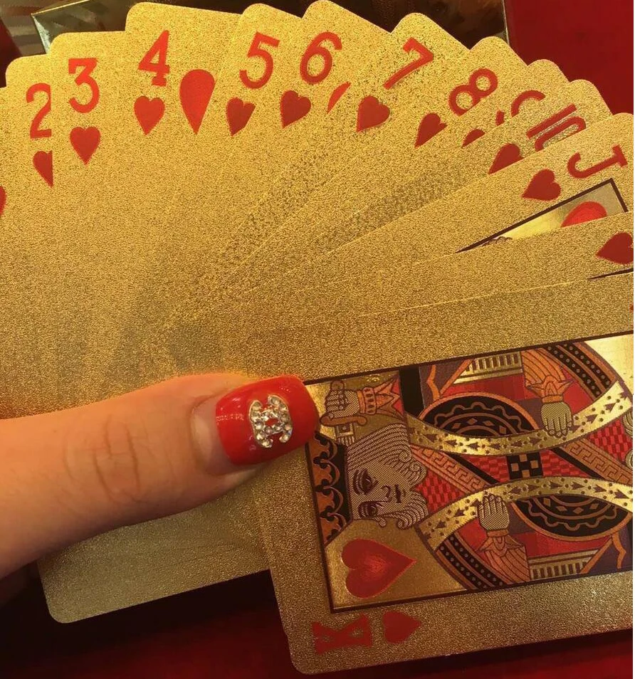 Durable Waterproof Plastic Playing Cards Gold Foil Poker Golden Texas Holdem 24K Gold-Foil Plated Poker Cards Table Games
Durable Waterproof Plastic Playing Cards Gold Foil Poker Golden Texas Holdem 24K Gold-Foil Plated Poker Cards Table Games