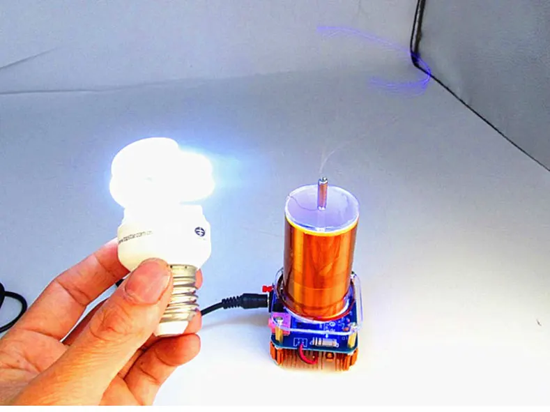 DIY Rotating Music Tesla Coil DIY Kit ZVS Technology Physics Electronics Making Small Tesla Parts Scientific Educational Toys
DIY Rotating Music Tesla Coil DIY Kit ZVS Technology Physics Electronics Making Small Tesla Parts Scientific Educational Toys