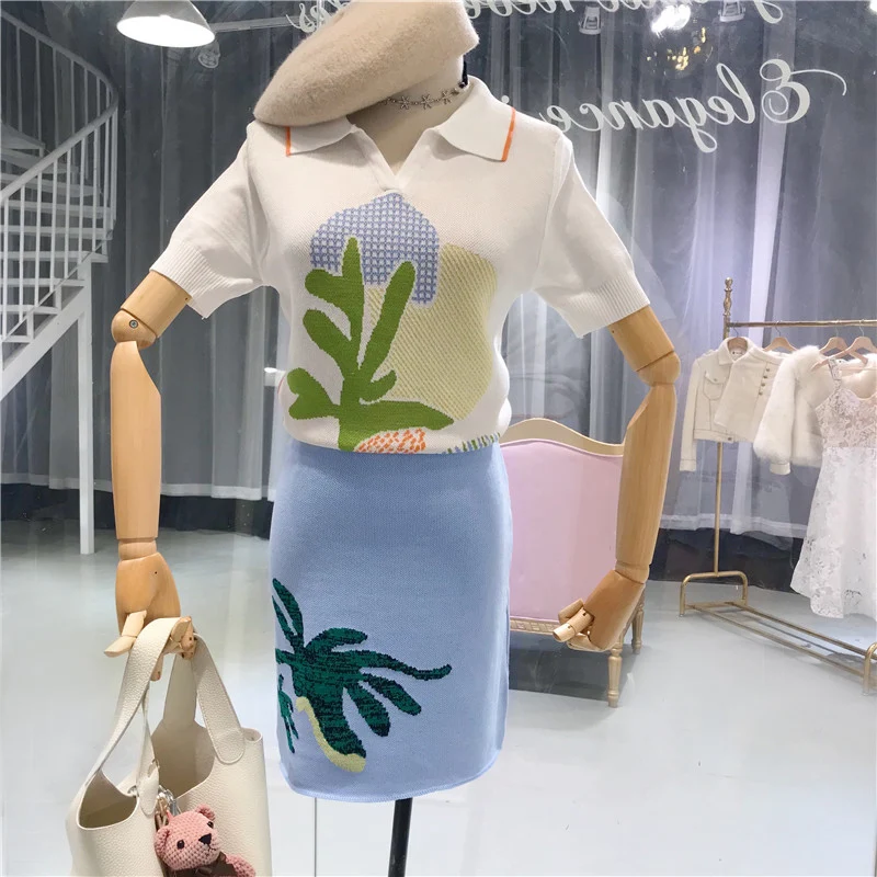 2 Piece Set Brand Design High Quality Knitted Beach Floral Pattern Cute Tops Women Skirt Suit Vintage Floral Skirt Set NS655
2 Piece Set Brand Design High Quality Knitted Beach Floral Pattern Cute Tops Women Skirt Suit Vintage Floral Skirt Set NS655