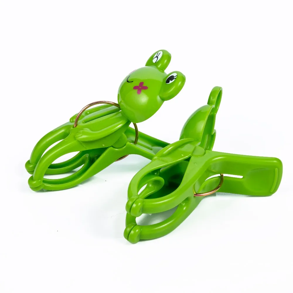2 pcs Cute Cartoon Frog Bear Clothes Hanger Pegs Laundry Hanging Clothes Pins Beach Towel Clips Quilt Clamp
2 pcs Cute Cartoon Frog Bear Clothes Hanger Pegs Laundry Hanging Clothes Pins Beach Towel Clips Quilt Clamp