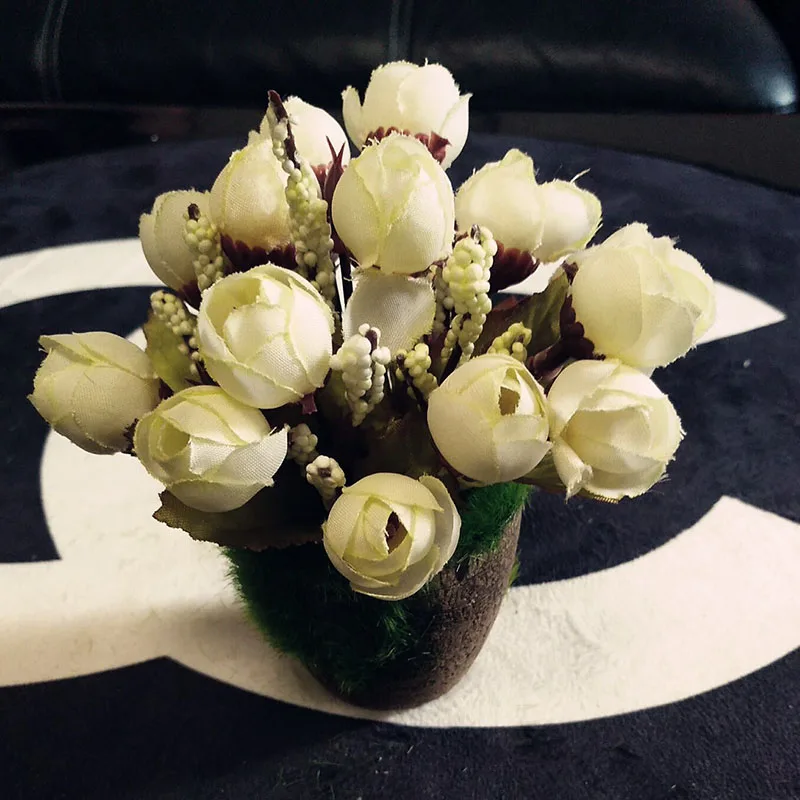 1pcs simulation artificial potted roses garden retro vase home decoration decorative desktop 7X13CM
1pcs simulation artificial potted roses garden retro vase home decoration decorative desktop 7X13CM