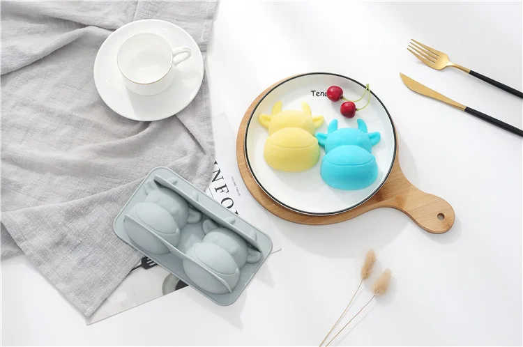 1PC Cow Head Christmas Silicone Fandont Mold Silica Gel Moulds Chocolate Molds Candy Mould Pastry Baking Tooks OK 1047
1PC Cow Head Christmas Silicone Fandont Mold Silica Gel Moulds Chocolate Molds Candy Mould Pastry Baking Tooks OK 1047
