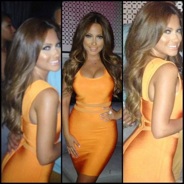 Top Quality Women Sexy O Neck Orange Rayon Bandage Dress 2016 Knitted Bodycon Elastic Designer Dress
Top Quality Women Sexy O Neck Orange Rayon Bandage Dress 2016 Knitted Bodycon Elastic Designer Dress