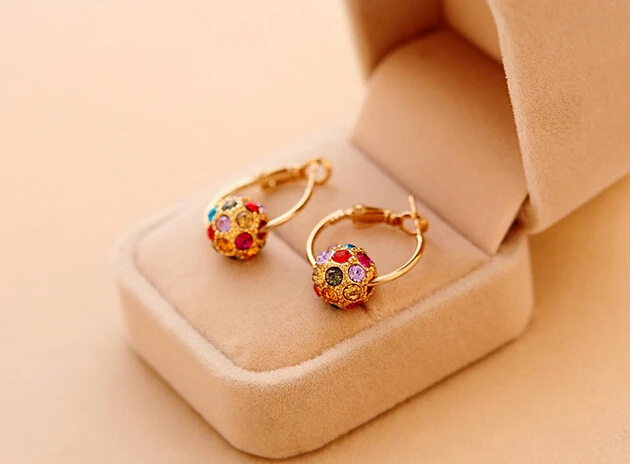 Hot Sale Fashion Gold-color Colorful Crystal Luxury Round Hoop Earrings Wholesale Fashion Jewelry For women Mother's Day Gift
Hot Sale Fashion Gold-color Colorful Crystal Luxury Round Hoop Earrings Wholesale Fashion Jewelry For women Mother's Day Gift