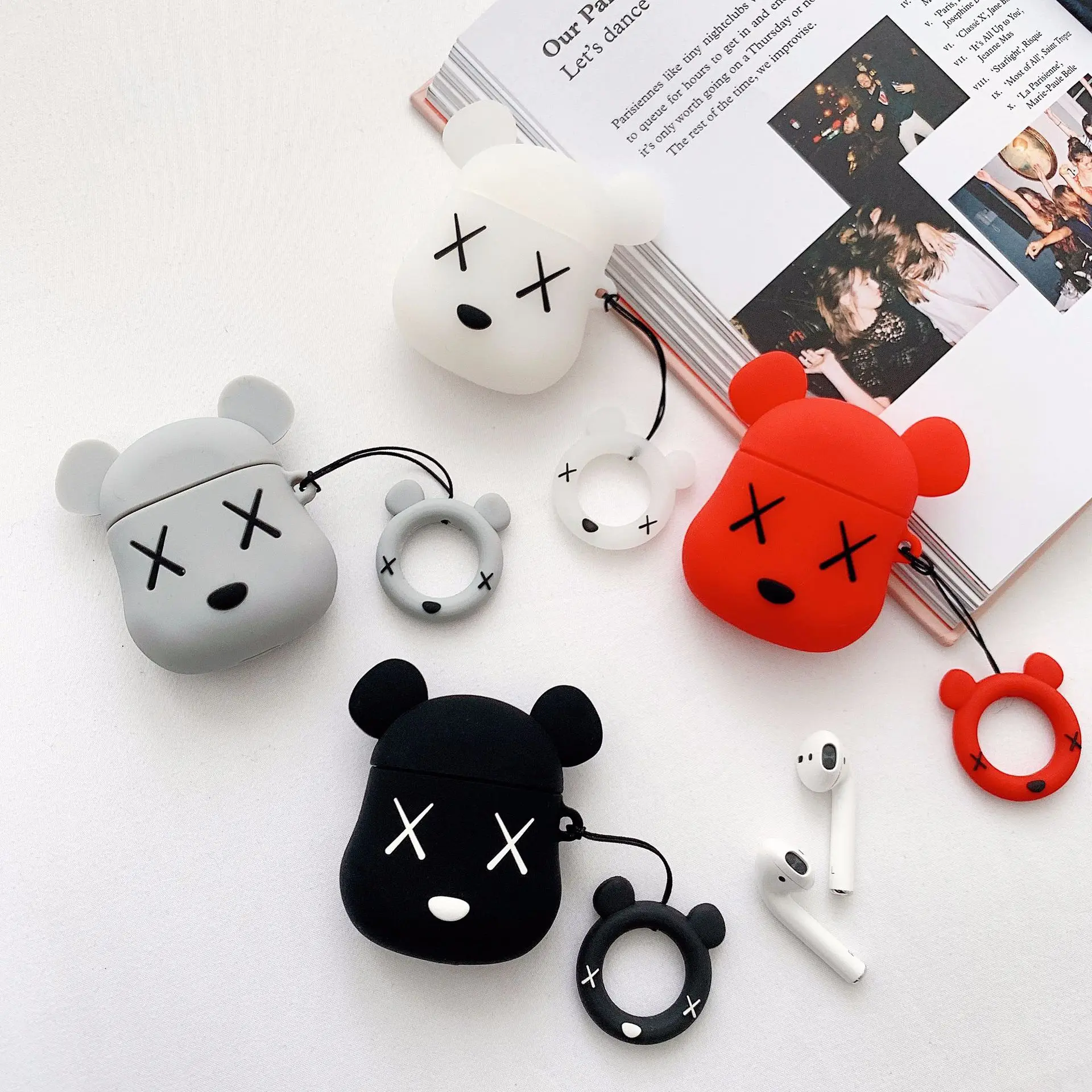 Tide brand cartoon For APPle Airpods Protective Cases 1 2 Violent bear soft Silicone Bluetooth wireless headset anti-Fall rope
Tide brand cartoon For APPle Airpods Protective Cases 1 2 Violent bear soft Silicone Bluetooth wireless headset anti-Fall rope