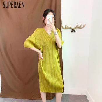 SuperAen V-neck Dress Women 2019 Summer New Loose Pluz Size Bat Sleeve Pleated Dress Female Solid Color Europe Women Clothing
SuperAen V-neck Dress Women 2019 Summer New Loose Pluz Size Bat Sleeve Pleated Dress Female Solid Color Europe Women Clothing