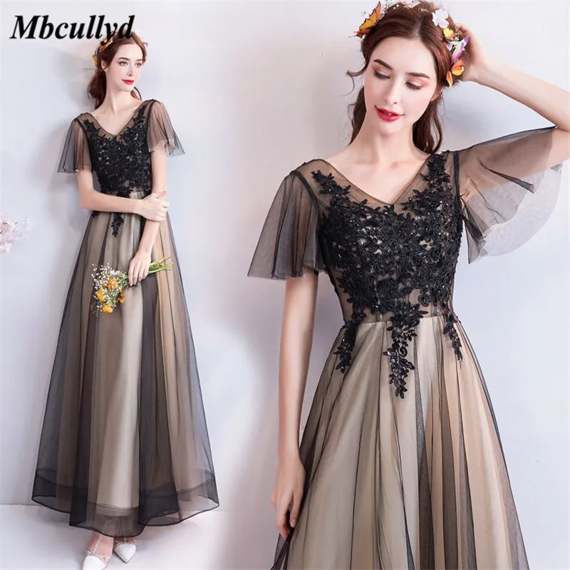 Mbcullyd Fashion Long A-line Bridesmaid Dresses African Women 2018 Appliques Lace V Neck Maid Of Honor Dress With Short Sleeves
Mbcullyd Fashion Long A-line Bridesmaid Dresses African Women 2018 Appliques Lace V Neck Maid Of Honor Dress With Short Sleeves