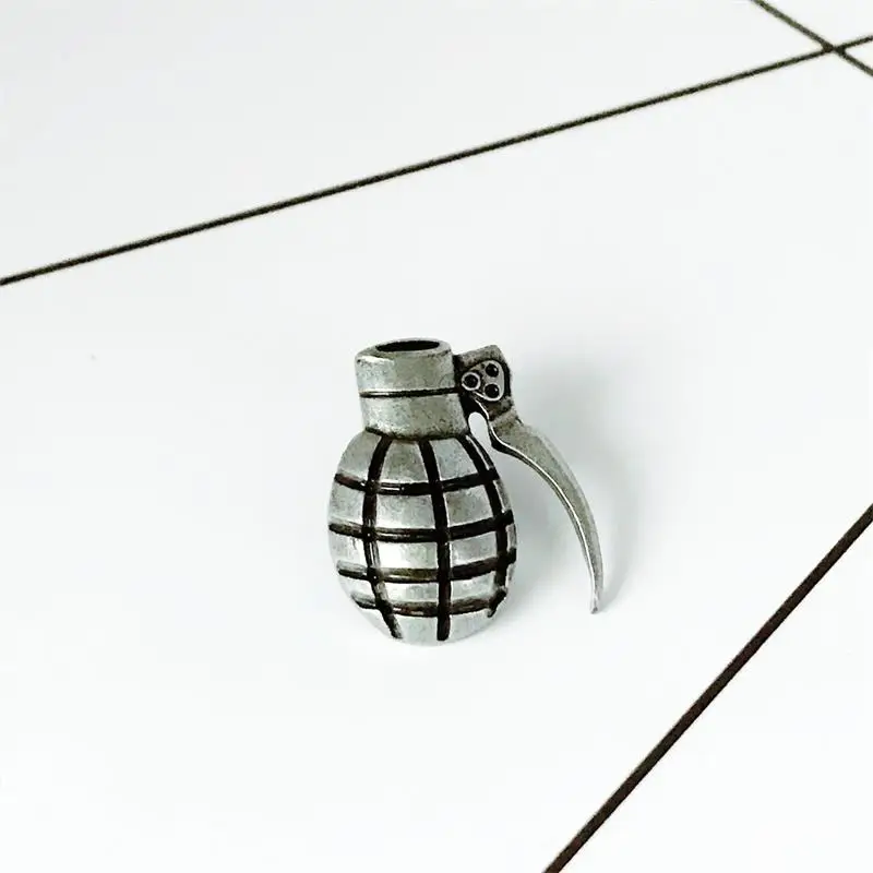 New fashion grenade styling brooch creative personality full denim coat shirt jewelry personality brooch small gift
New fashion grenade styling brooch creative personality full denim coat shirt jewelry personality brooch small gift