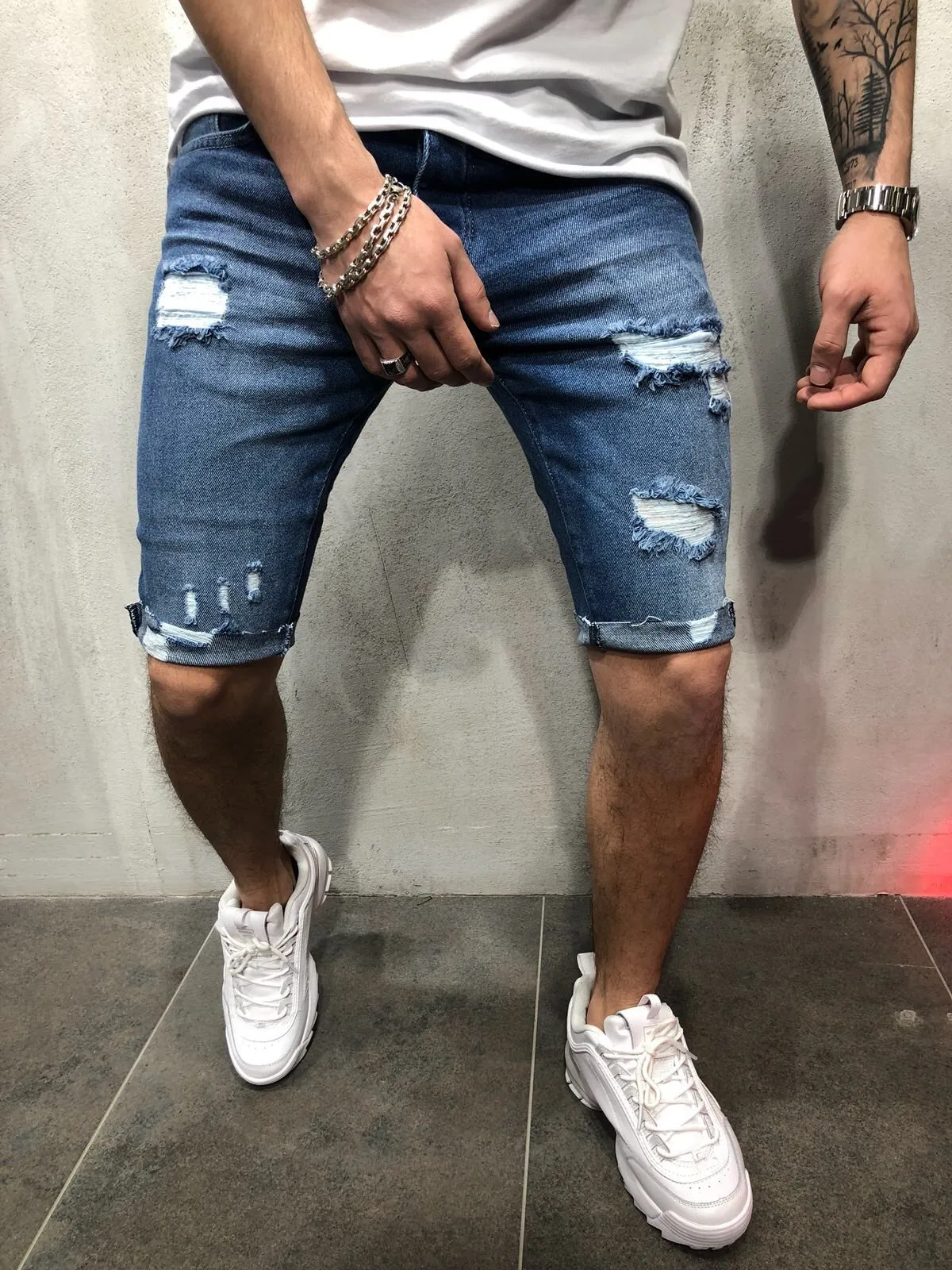 Denim Shorts Men Hole Casual Shorts New Fashion Mens Ripped Short Jeans Male Clothing Summer Cotton Shorts Breathable
Denim Shorts Men Hole Casual Shorts New Fashion Mens Ripped Short Jeans Male Clothing Summer Cotton Shorts Breathable