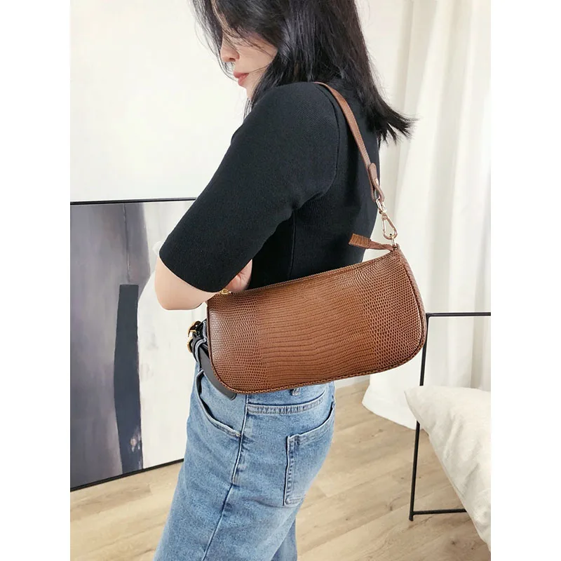 WOONAM Women Fashion Top Hide Genuine Calf Leather Lizard Pattern Pouch Shoulder Bag WB1017
WOONAM Women Fashion Top Hide Genuine Calf Leather Lizard Pattern Pouch Shoulder Bag WB1017