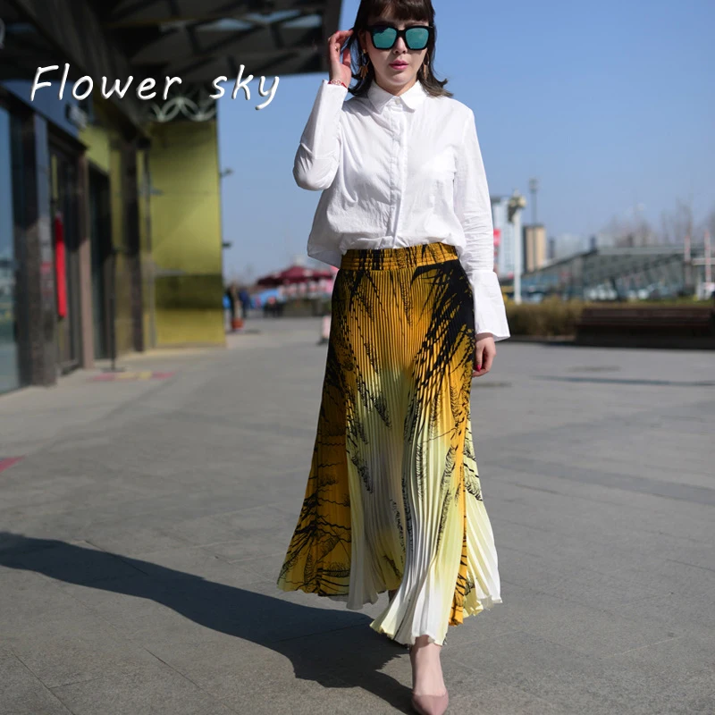 Sexy Women elastic Natural Waist Pleated skirt Gradient color Printed Casual Skirt elegant long skirt faldas mujer moda 2018
Sexy Women elastic Natural Waist Pleated skirt Gradient color Printed Casual Skirt elegant long skirt faldas mujer moda 2018