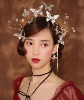 water drill hollow Butterfly Hair Band clip bride modeling head wear tocado novia wedding hair accessories.
water drill hollow Butterfly Hair Band clip bride modeling head wear tocado novia wedding hair accessories.