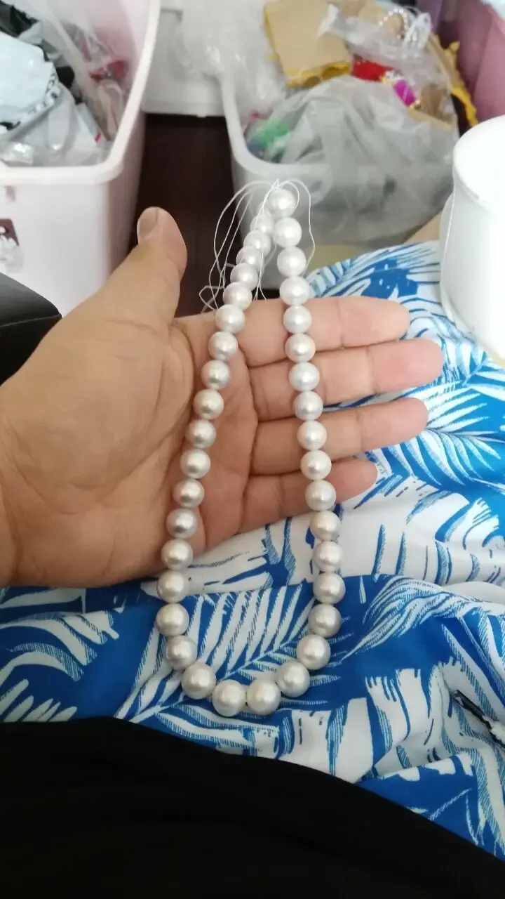top quality 11-12mm gray white south seas pearl necklace 18inch silver clasp (9.13)
top quality 11-12mm gray white south seas pearl necklace 18inch silver clasp (9.13)