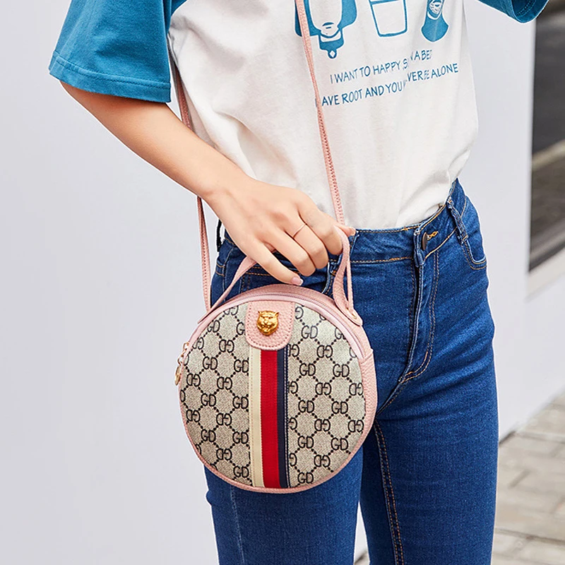 Pretty Splicing Printing Fashion Female Bag Small Circular Handbag Shoulder Strap Adjustable Messenger Bag Women Shoulder Bags
Pretty Splicing Printing Fashion Female Bag Small Circular Handbag Shoulder Strap Adjustable Messenger Bag Women Shoulder Bags