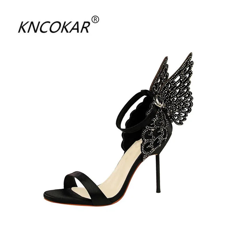 KNCOKAR 2018 The new fashion nightclub sexy banquet in summer Women's stiletto heels with diamond-winged sandals
KNCOKAR 2018 The new fashion nightclub sexy banquet in summer Women's stiletto heels with diamond-winged sandals