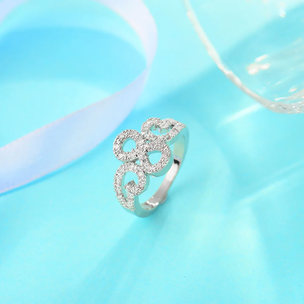 QGGLE Fashion High Quality Copper AAA Zircon Hollow Heart Rings for Women Silver Color Female Finger Ring Jewelry
QGGLE Fashion High Quality Copper AAA Zircon Hollow Heart Rings for Women Silver Color Female Finger Ring Jewelry