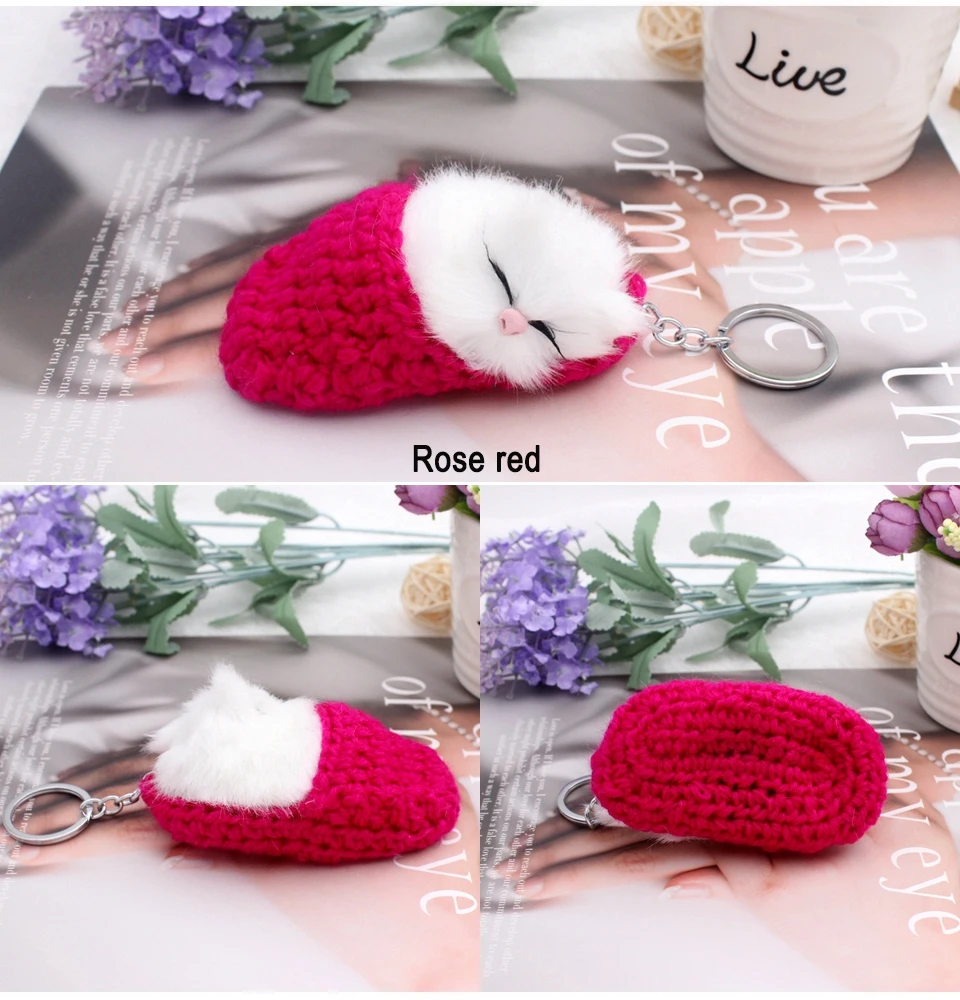 sleeping cat keychain 1