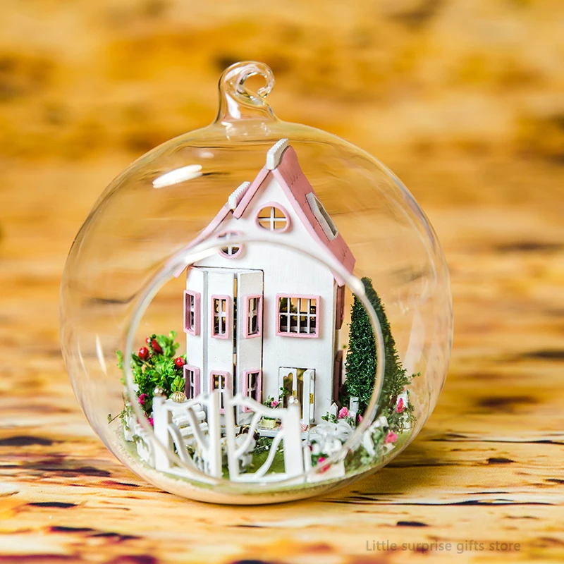 DIY Glass Ball Model Building Handicrafts Pink Miniature Doll House with Furniture Creative Dollhouse Assembled Toys
DIY Glass Ball Model Building Handicrafts Pink Miniature Doll House with Furniture Creative Dollhouse Assembled Toys