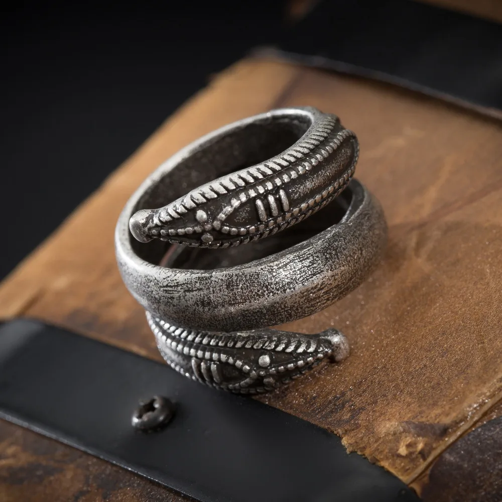 1pc World Snake Ring Men women Ancient Symbol Anel Amulet Rings Viking Bague Pagan Jewelry
1pc World Snake Ring Men women Ancient Symbol Anel Amulet Rings Viking Bague Pagan Jewelry