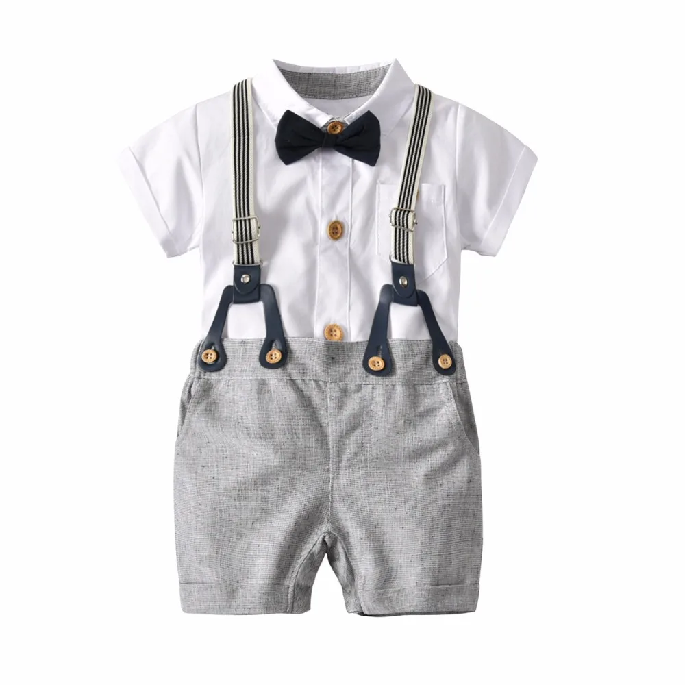 Children's suits foreign trade European and American boys white robes bib bow tie gentleman three-piece suit
Children's suits foreign trade European and American boys white robes bib bow tie gentleman three-piece suit