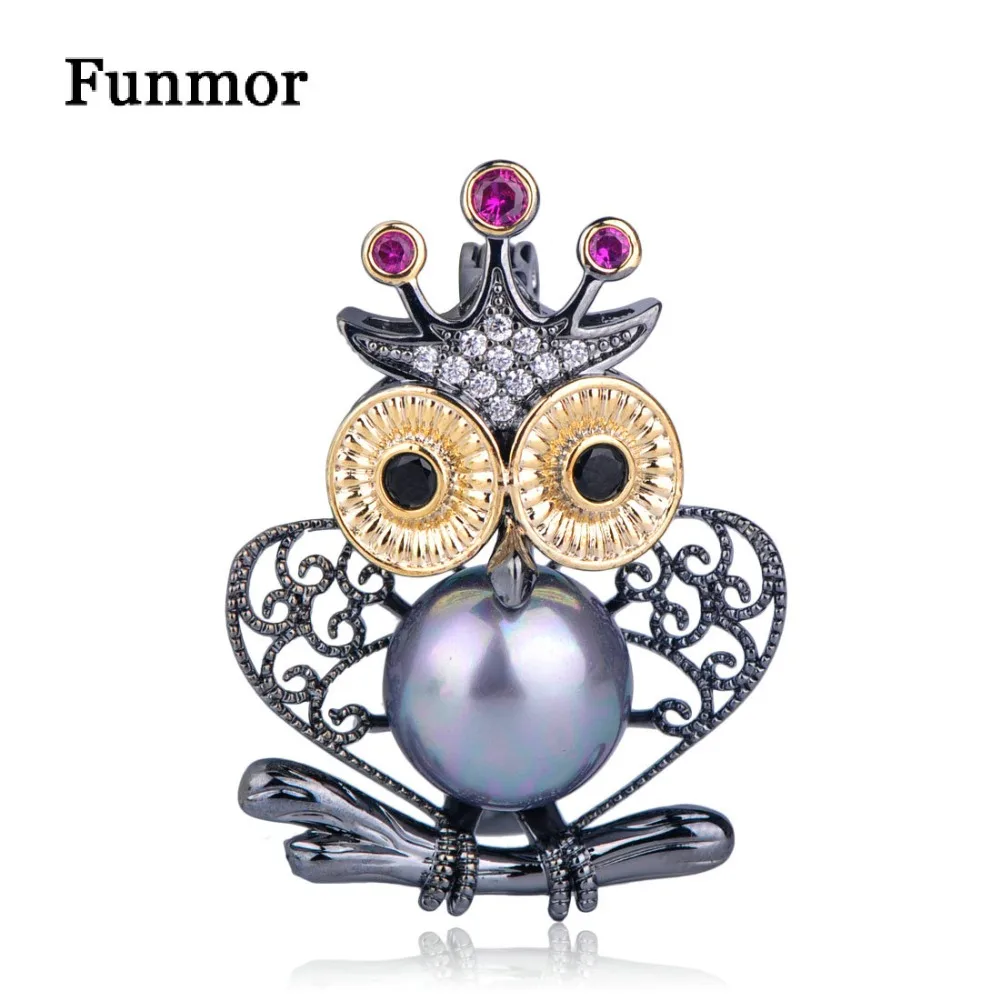 FUNMOR Imitation Pearls Zircon Crown Owl Brooches For Women Two Tones Copper Bird Animal Brooch Pins Banquet Wedding Jewelry 
FUNMOR Imitation Pearls Zircon Crown Owl Brooches For Women Two Tones Copper Bird Animal Brooch Pins Banquet Wedding Jewelry
