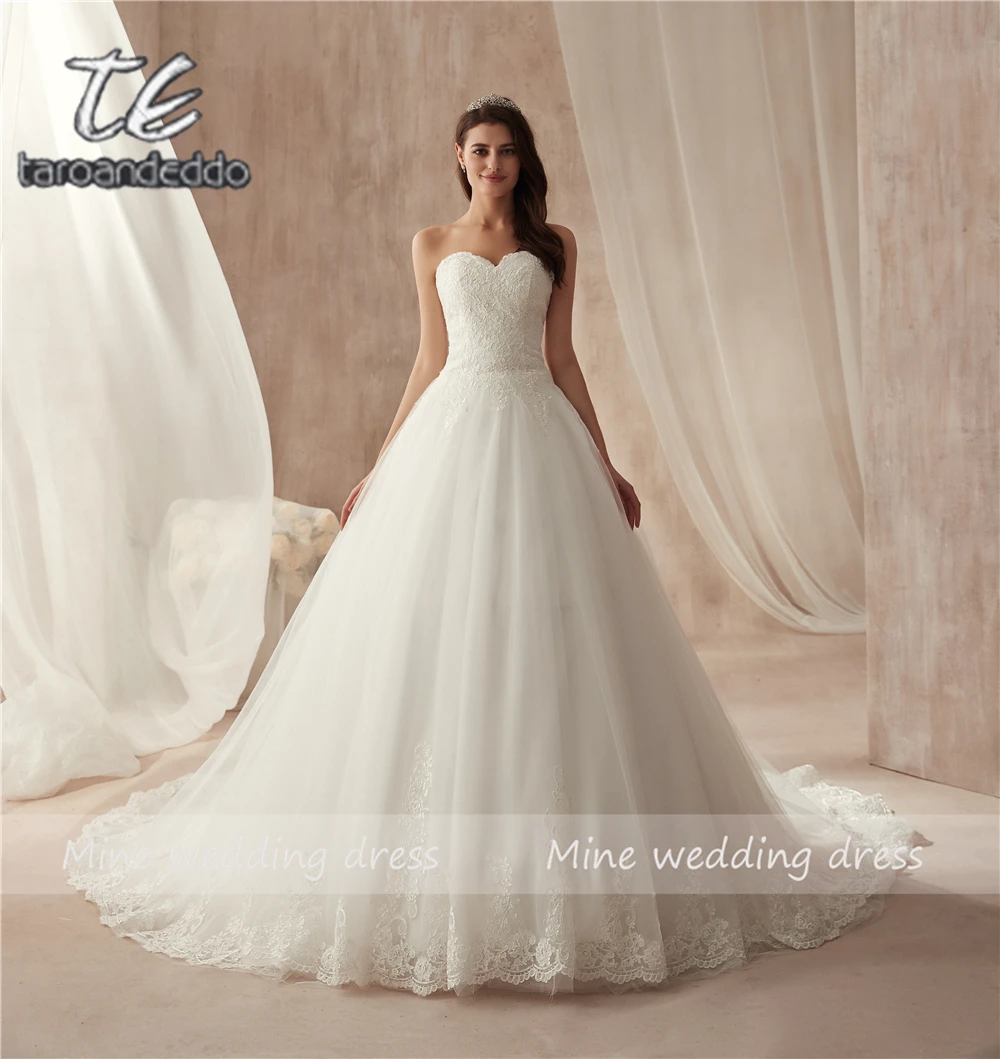 Ball Gown Strapless Tulle Wedding Dress Lace Fitted Bridal Dress with Court Train Wedding Gowns vestidos de novia 2019
Ball Gown Strapless Tulle Wedding Dress Lace Fitted Bridal Dress with Court Train Wedding Gowns vestidos de novia 2019