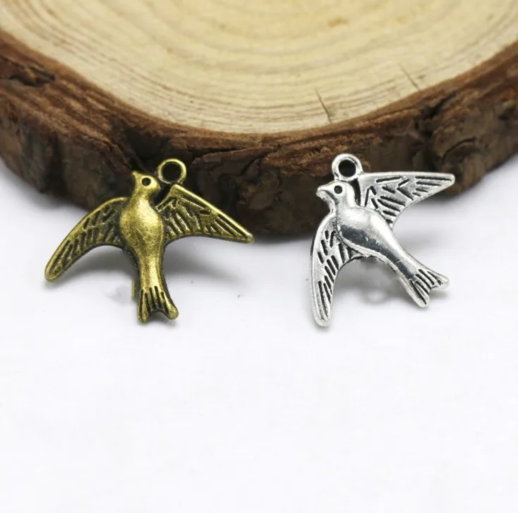 20pcs Lovely Antique Silver tone/Antique Bronze Swallow/Bird/Dove Pendant Charm/Finding,DIY Accessory Jewelry Making
20pcs Lovely Antique Silver tone/Antique Bronze Swallow/Bird/Dove Pendant Charm/Finding,DIY Accessory Jewelry Making