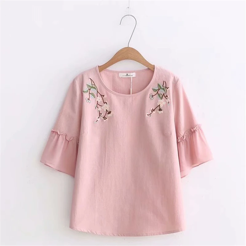 Merry Pretty Women Floral Embroidery Sweet T Shirts 2019 Summer Petal Sleeve O-Neck Cotton T Shirt For Femme Elegant Tops Tees
Merry Pretty Women Floral Embroidery Sweet T Shirts 2019 Summer Petal Sleeve O-Neck Cotton T Shirt For Femme Elegant Tops Tees
