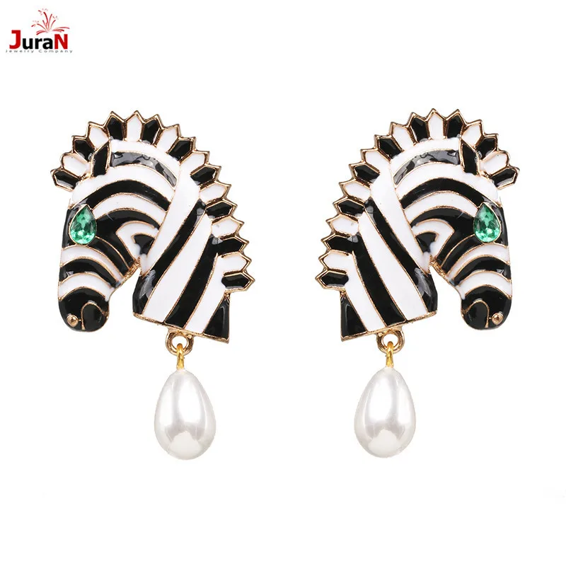 New Bohemian Drop Earrings for Women Red Black White Zebra Pearl Earrings Personality Animal Tassel Earrings Fashion Jewelry
New Bohemian Drop Earrings for Women Red Black White Zebra Pearl Earrings Personality Animal Tassel Earrings Fashion Jewelry