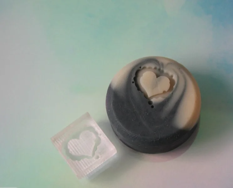 Free shipping heart handmade soap pattern Mini diy soap stamp chaprter seal 3*3CM
Free shipping heart handmade soap pattern Mini diy soap stamp chaprter seal 3*3CM