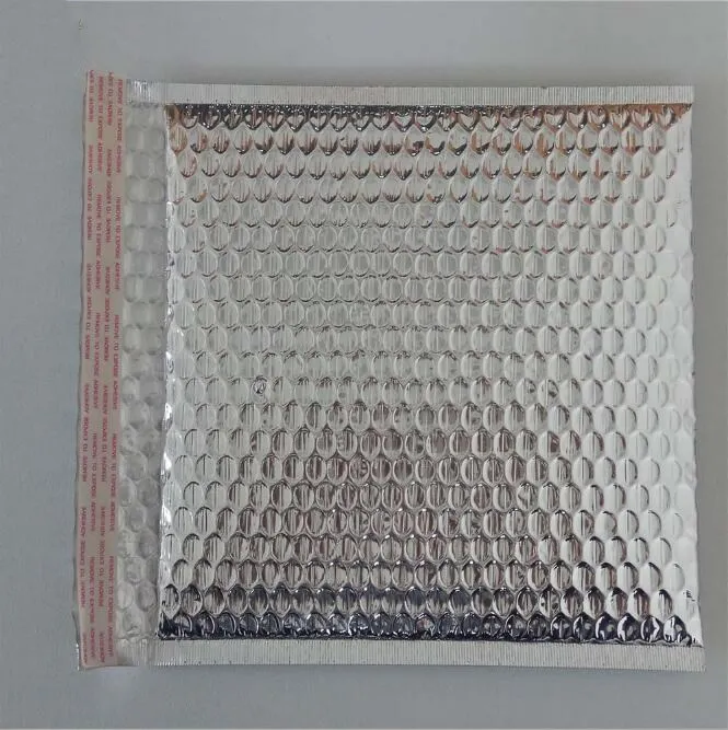 100pcs 11*13cm Small Silver Bubble Envelope Mailing Bags Jewelry Gift Packing Poly Bubble Mailer Self Seal Padded Envelopes Bags
100pcs 11*13cm Small Silver Bubble Envelope Mailing Bags Jewelry Gift Packing Poly Bubble Mailer Self Seal Padded Envelopes Bags