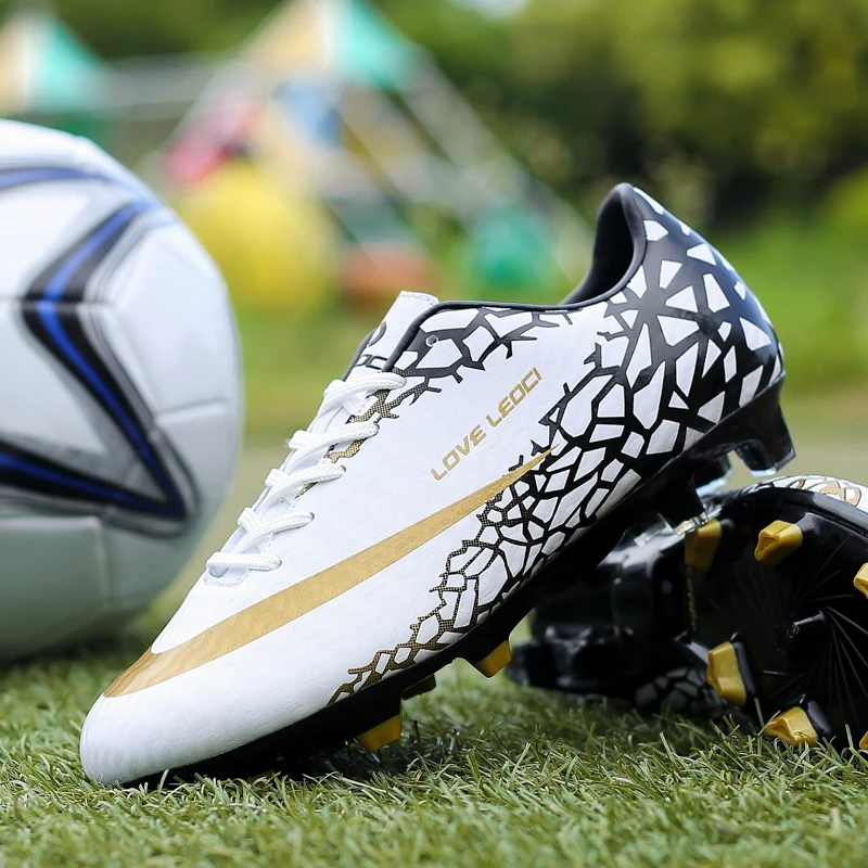 Football Shoes Men Training Sports Lawn Professional Boys Trend Football Players Brand Shoes Chaussure De Foot Football Boots
Football Shoes Men Training Sports Lawn Professional Boys Trend Football Players Brand Shoes Chaussure De Foot Football Boots