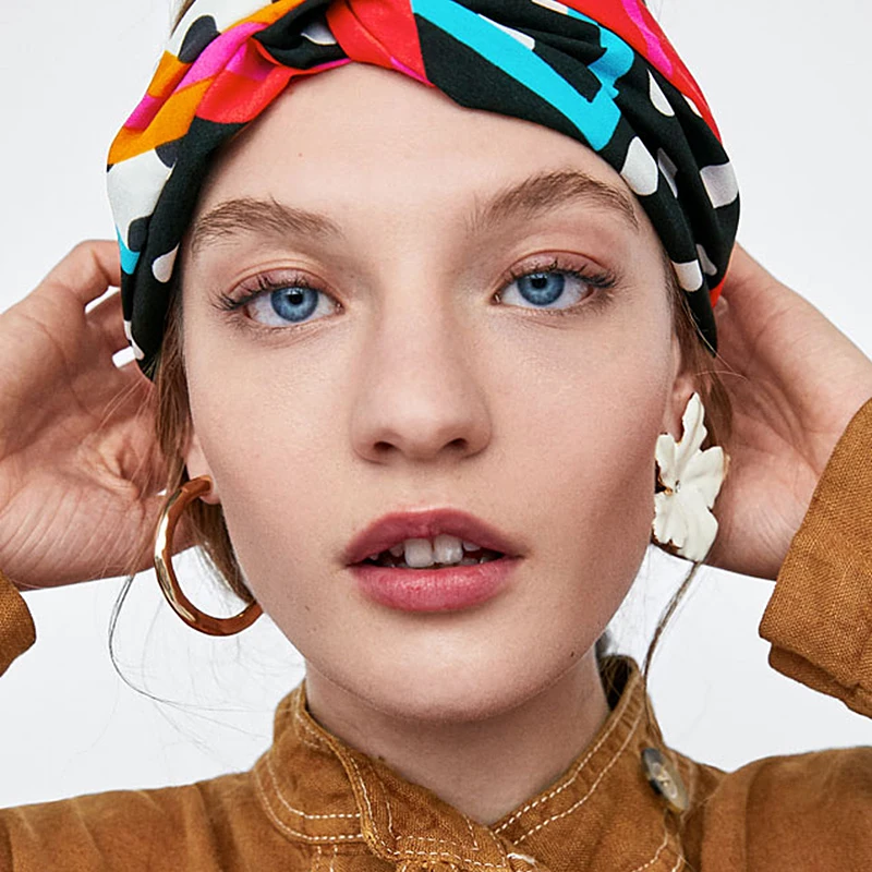 ZHINI Fashion Colorful Charm Flower Wholesale Statement Earrings Bohemian Holiday Jewellry Vintage Cute Stud Earrings For Women
ZHINI Fashion Colorful Charm Flower Wholesale Statement Earrings Bohemian Holiday Jewellry Vintage Cute Stud Earrings For Women